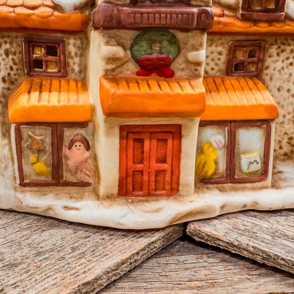 1990's Vintage, Toy Shop, Dickensville Porcelain Christmas Village Collection - Picture 2 of 8